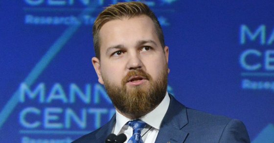 fildebrandt-manning_thumb-1.jpg