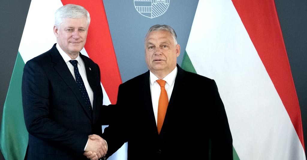 Stephen Harper megfogadja, hogy megerősíti a konzervatívok és a magyar szélsőjobboldali, tekintélyelvű kormány közötti kapcsolatokat